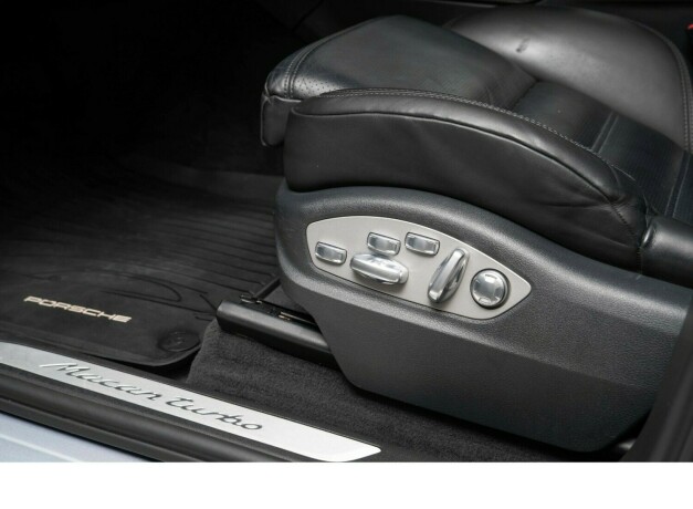 porsche-macan-bensin-2016-big-30