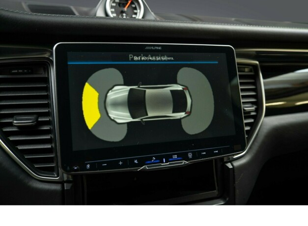 porsche-macan-bensin-2016-big-23