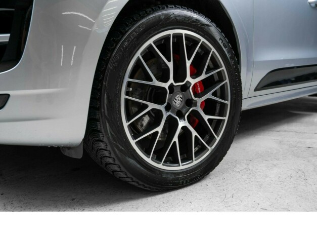 porsche-macan-bensin-2016-big-3