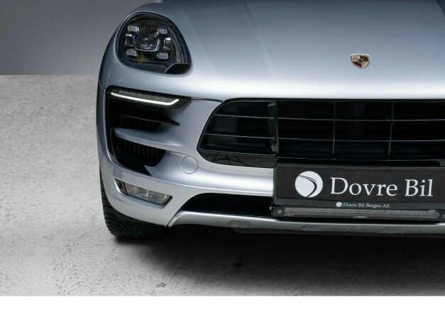 porsche-macan-bensin-2016-big-7