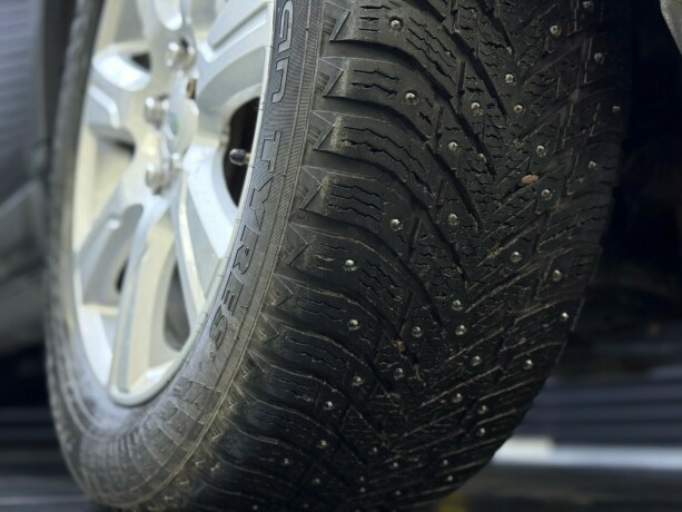 land-rover-discovery-diesel-2016-big-8