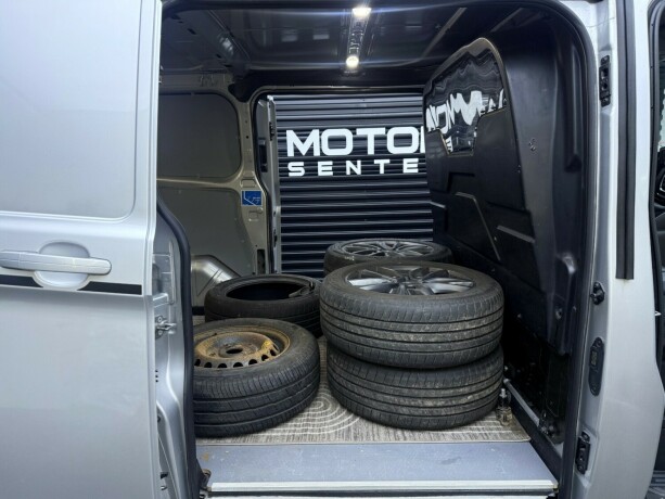 ford-transit-custom-diesel-2018-big-26