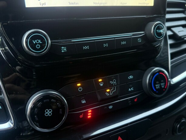 ford-transit-custom-diesel-2018-big-22