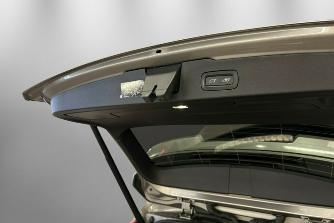 volvo-v60-diesel-2019-big-26