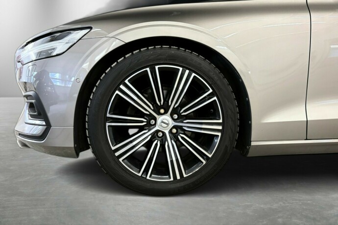 volvo-v60-diesel-2019-big-5