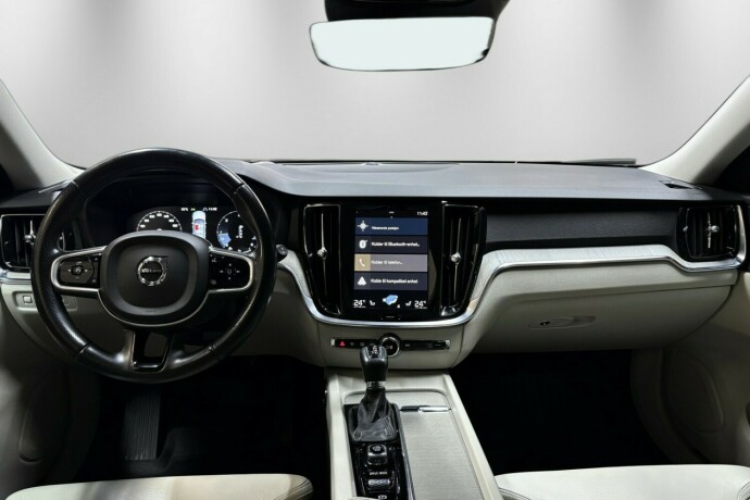 volvo-v60-diesel-2019-big-13