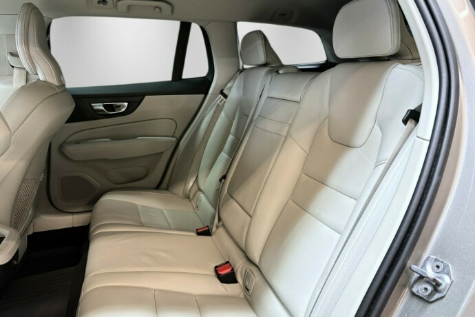 volvo-v60-diesel-2019-big-20