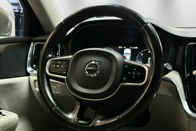 volvo-v60-diesel-2019-big-17