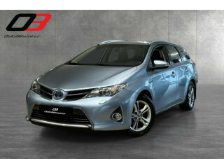 Toyota | Auris | Elektrisitet+bensin | 2014