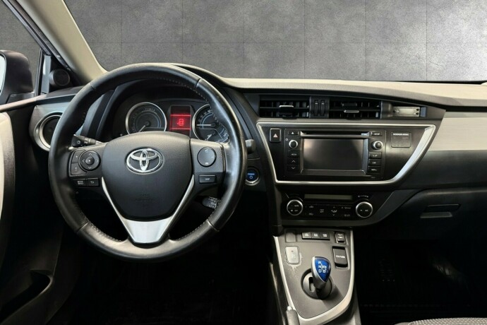 toyota-auris-elektrisitetbensin-2014-big-9