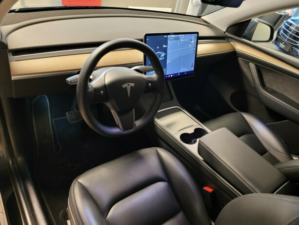 tesla-model-y-elektrisitet-2021-big-26