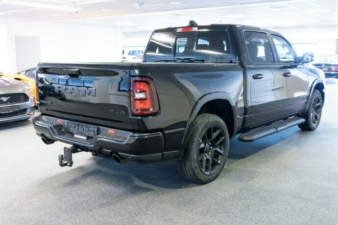 ram-1500-bensin-2025-big-2