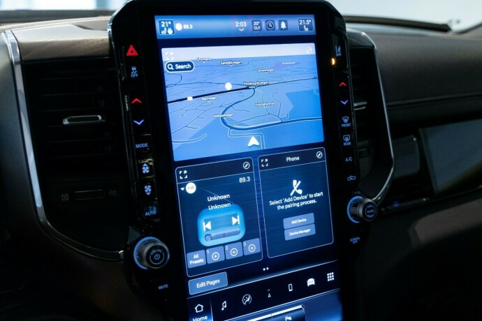 ram-1500-bensin-2025-big-22