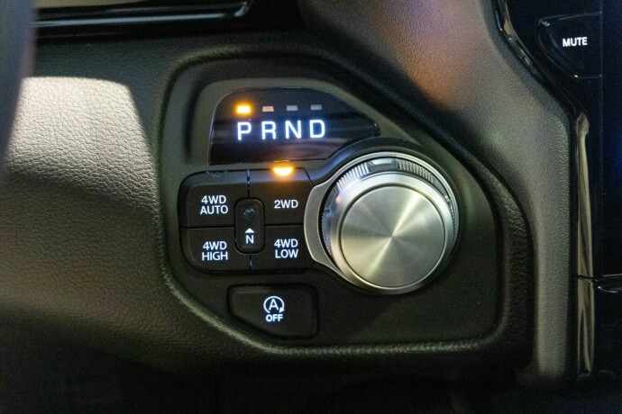 ram-1500-bensin-2025-big-20