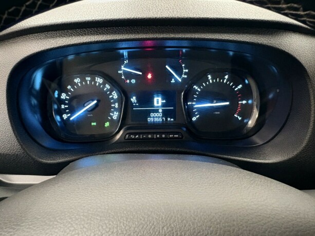 peugeot-expert-diesel-2020-big-9