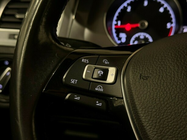 volkswagen-golf-diesel-2015-big-17