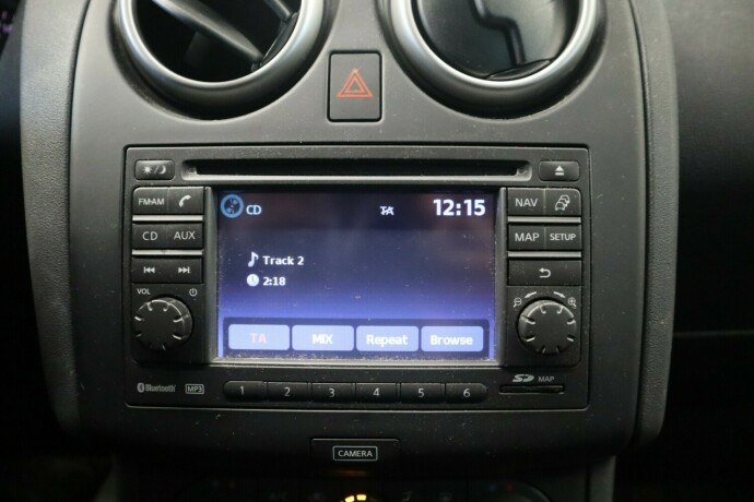 nissan-qashqai-bensin-2013-big-22