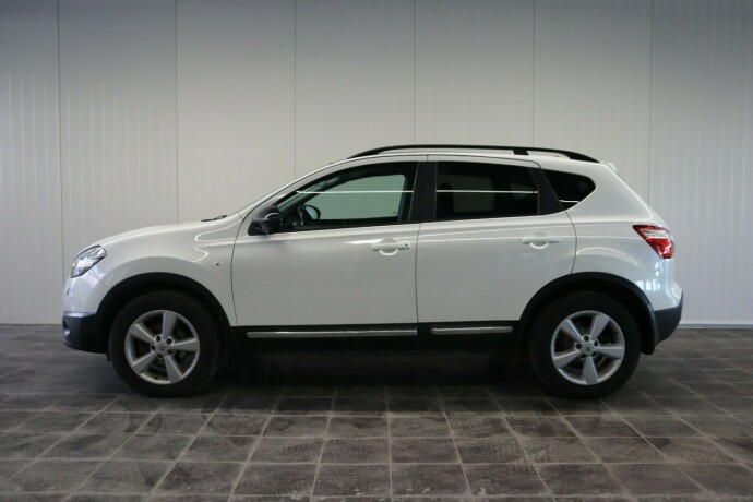 nissan-qashqai-bensin-2013-big-2