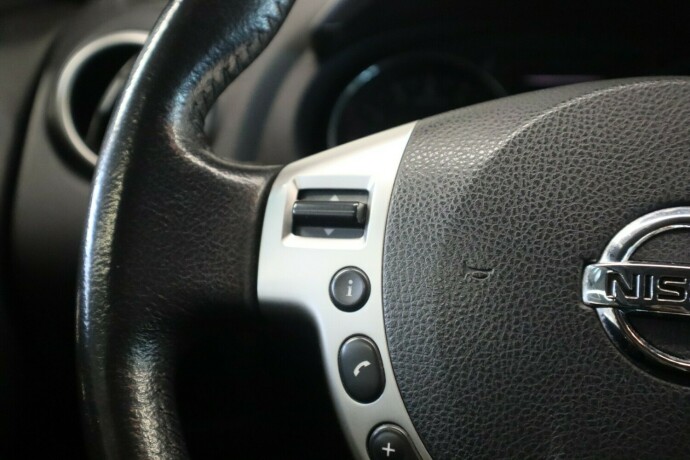 nissan-qashqai-bensin-2013-big-18