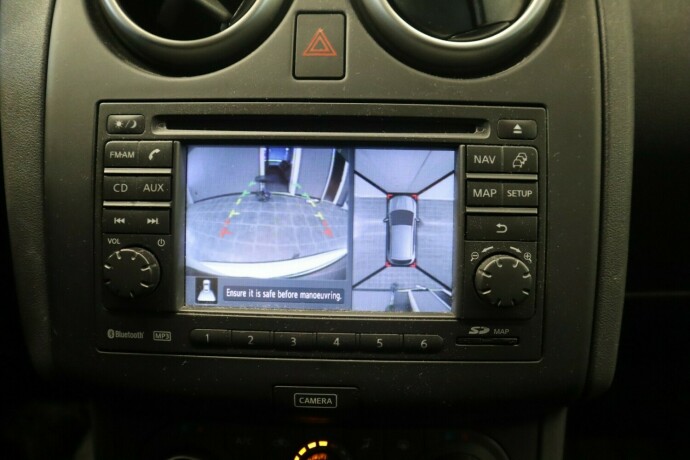 nissan-qashqai-bensin-2013-big-28