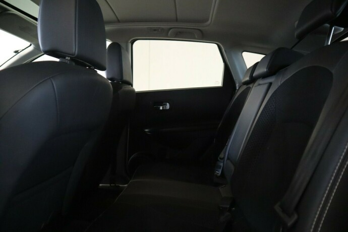 nissan-qashqai-bensin-2013-big-12