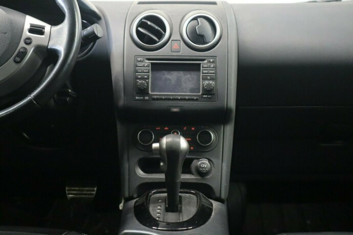 nissan-qashqai-bensin-2013-big-16