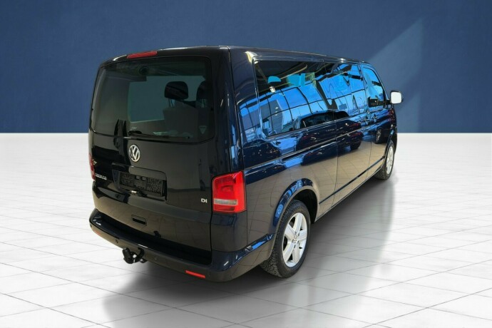 volkswagen-multivan-diesel-2011-big-3