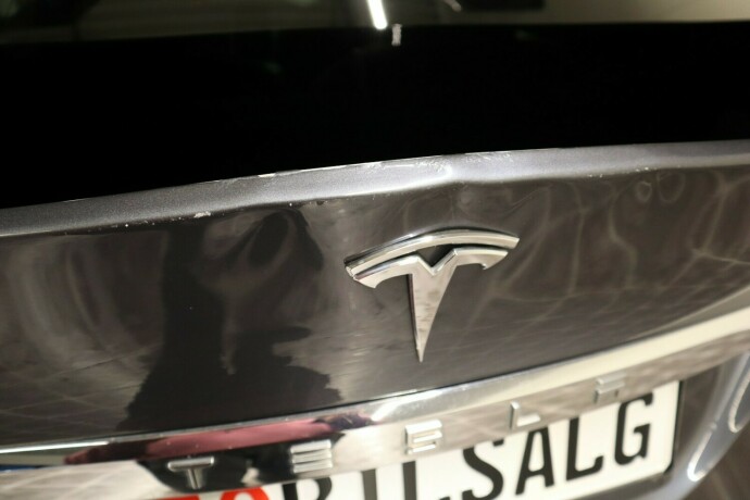 tesla-model-x-elektrisitet-2018-big-38