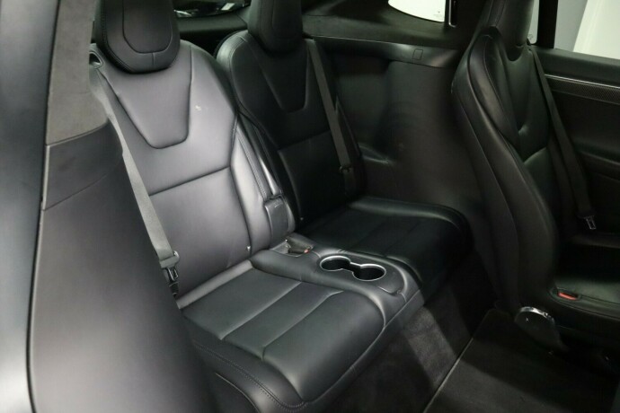 tesla-model-x-elektrisitet-2018-big-17