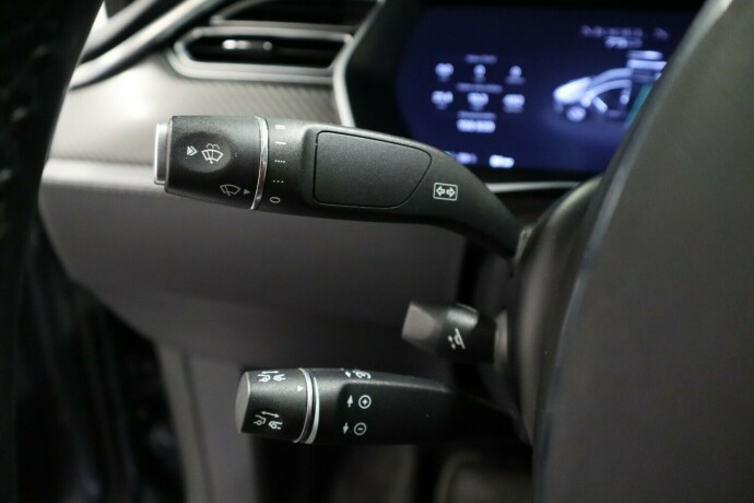 tesla-model-x-elektrisitet-2018-big-30