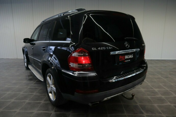 mercedes-benz-gl-diesel-2008-big-1