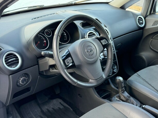 opel-corsa-bensin-2010-big-6