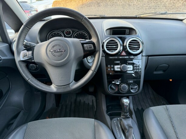 opel-corsa-bensin-2010-big-7