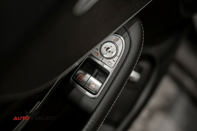 mercedes-benz-c-klasse-elektrisitetbensin-2020-big-23