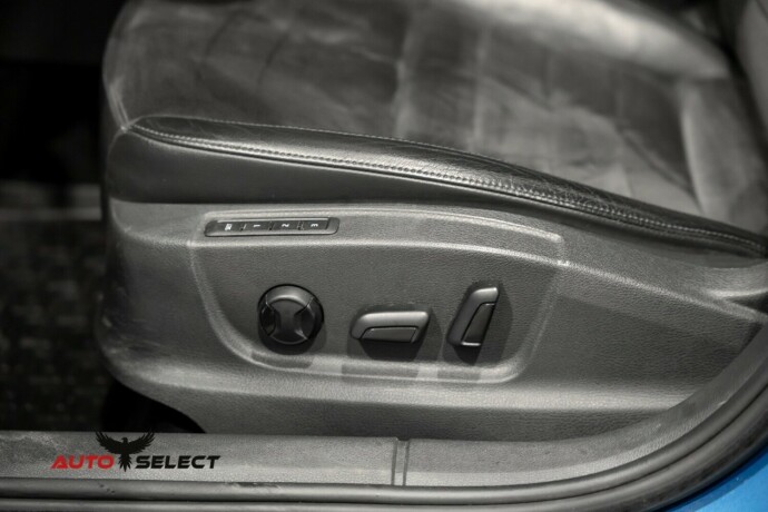 skoda-octavia-scout-diesel-2015-big-22