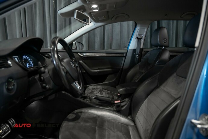 skoda-octavia-scout-diesel-2015-big-23