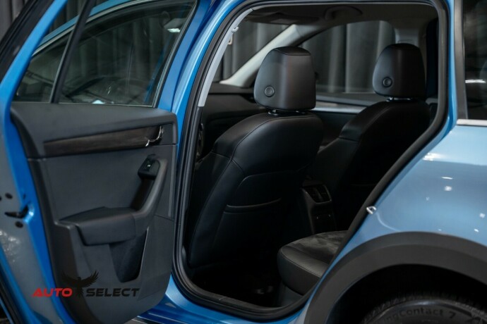 skoda-octavia-scout-diesel-2015-big-15