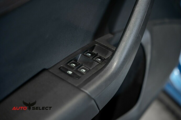 skoda-octavia-scout-diesel-2015-big-21