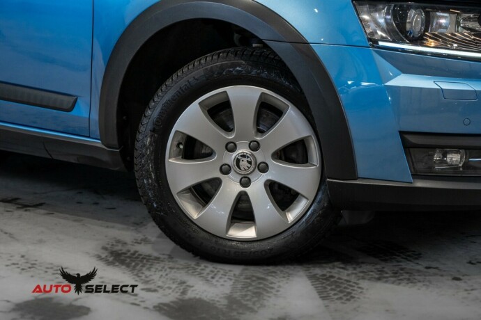 skoda-octavia-scout-diesel-2015-big-2