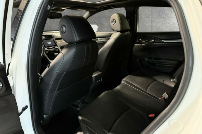 honda-civic-bensin-2019-big-14