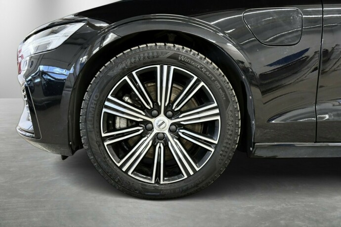 volvo-v60-elektrisitetbensin-2022-big-3