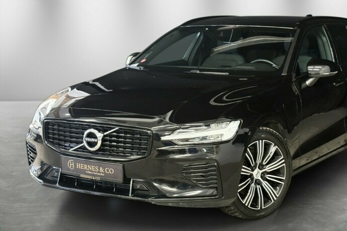 volvo-v60-elektrisitetbensin-2022-big-4