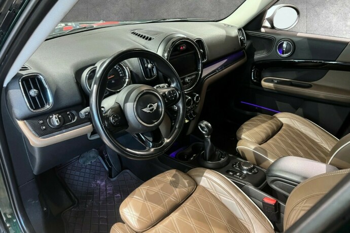 mini-countryman-elektrisitetbensin-2017-big-10