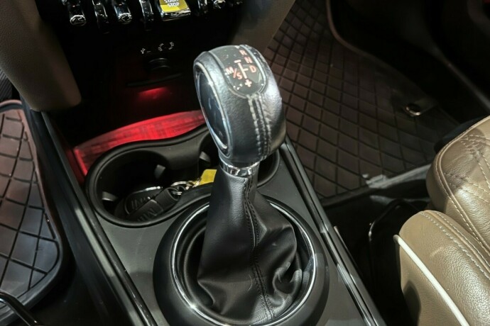 mini-countryman-elektrisitetbensin-2017-big-20