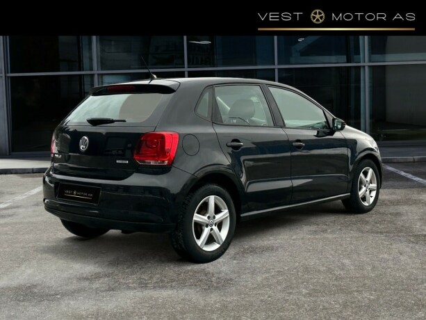 volkswagen-polo-bensin-2013-big-7