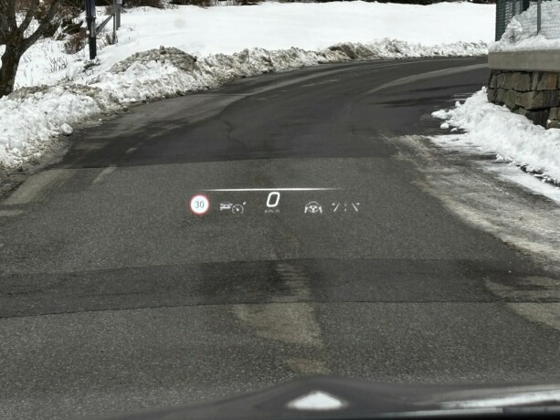 mercedes-benz-eqs-suv-elektrisitet-2023-big-16