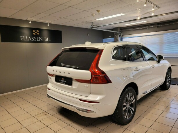 volvo-xc-60-elektrisitetbensin-2022-big-6