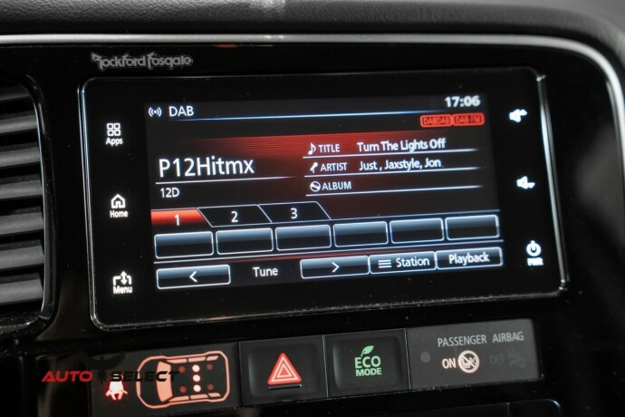 mitsubishi-outlander-elektrisitetbensin-2018-big-42