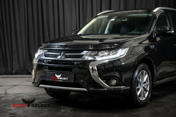mitsubishi-outlander-elektrisitetbensin-2018-big-5