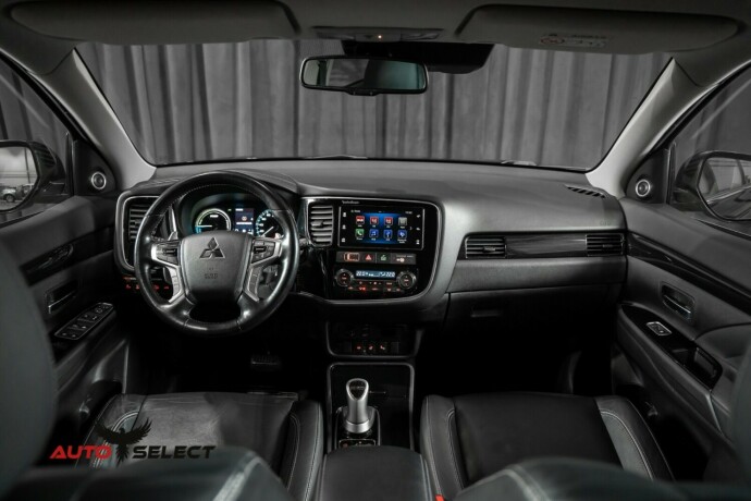 mitsubishi-outlander-elektrisitetbensin-2018-big-23